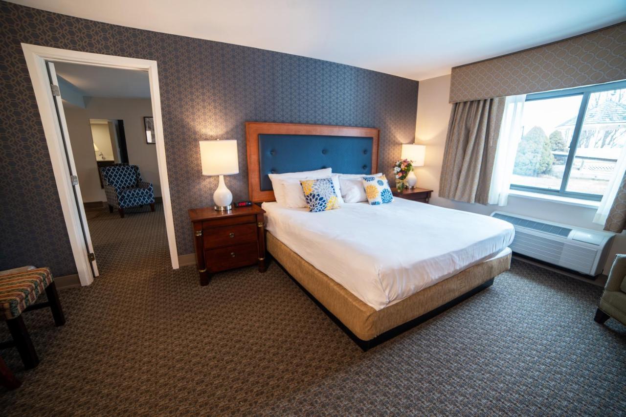 Fort William Henry Hotel Лейк Джордж Екстериор снимка
